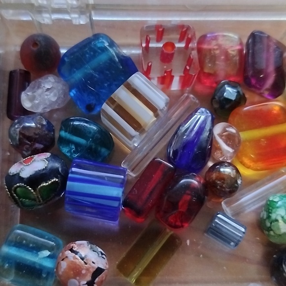 Vtg CZECH and Vinetian glass beads around 80 - Picture 6 of 7